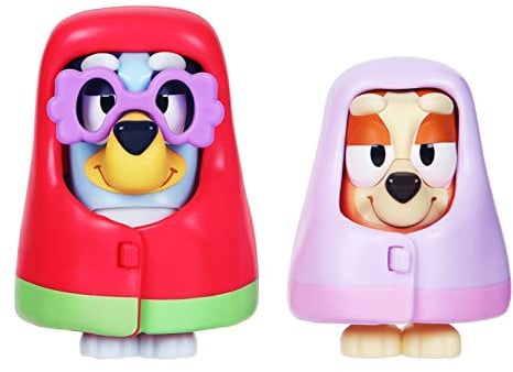 Bluey Juego de 2 Figuras de acción articuladas de 2.5 Pulgadas, Incluye 2 Mantas extraíbles y Gafas, Juguete Coleccionable Oficial