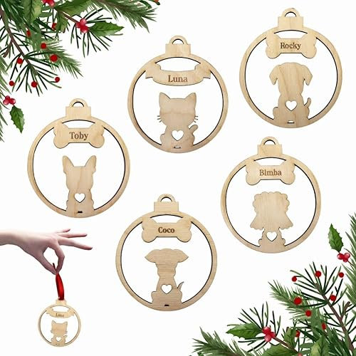 ayurvana Bolas Navidad Personalizadas - Bambalina de Mascota Personalizada - Adornos Navideños de Madera - Grabados con Nombre y Diseño Único - Bambalinas para Árbol Personalizadas (Pack de 2)