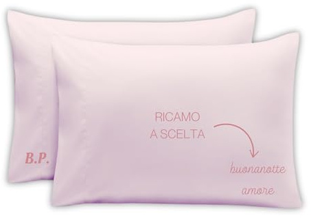 MAYRA Coppia di Federe Personalizzate | Copri Cuscino in 100% Cotone di Alta Qualità | Personalizzabili con Ricamo Nome, Iniziali, Logo, Hotel | Made in Italy | Idea Regalo (Rosa)
