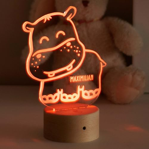 LAUBLUST Kinder Nachtlicht mit Hippo- Acrylglas mit Holzsockel - 23,5 x 14,6 cm- Nachtlicht Baby - Kinderzimmer Deko - Neugeborenen Geschenk - LED Beleuchtung - Personalisierte Geschenke Kinder