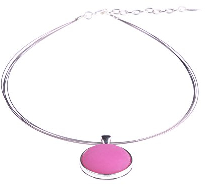 Halsreif Polly, 25mm original Polaris Cabochon in einer Fassung aus versilbertem Messing an einem Bündel aus 5 nylonummantelten Stahlfäden, handgefertigt von Adi-Modeschmuck in Berlin (pink)