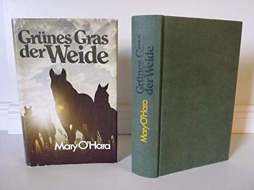 Gruenes Gras der Weide