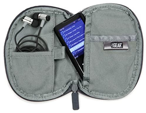 USA Gear MP3 Player Case - MP3 & Digital Audio Players Case | Dimensions 13.34 x 10.16 x 2.54 CM Compatible with iPod Nano, iPod Classic, Innioasis, ZOOAOXO, AiMoonsa - Water Resistant Exterior