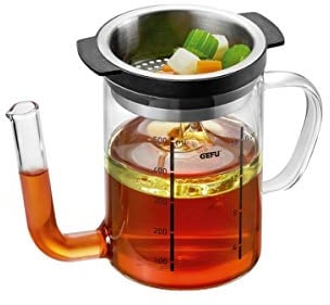 GEFU Fett-Trennkanne SEPARATO | 500 ml Borosilikatglas-Kanne mit Edelstahl-Siebeinsatz | Ideal zum Entfetten von Suppen, Saucen & Fonds – Hitzebeständig & Spülmaschinengeeignet
