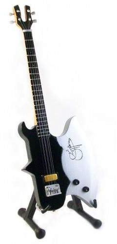 Mini Bass Gitarre Kiss Gene Simmons La Haxt Figur Presente