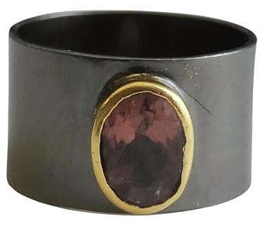 Anello in argento sterling placcato oro e ossidato con tormalina rosa 7x9mm | misura US 6.5 / diametro 16,9 mm – pietra naturale – regalo di compleanno – idea regalo artigianale per donna