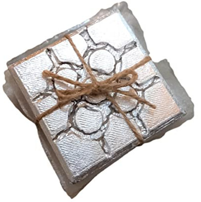 3 posavasos Baldosa roseta de Bilbao en hormigón con acabado metal color plateado, despedidas Bilbao, bodas Bilbao, eventos Bilbao, recuerdo de Bilbao, regalo de Bilbao, Yumilab