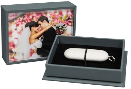 Elegantdisk USB Aufbewahrungs Box personalisierbar. USB-Stick Geschenkbox zur Hochzeit und andere besondere Anlässe. Erinnerungsbox mit Bildfenster und Gummihalterung für Flash Drive (Grau)