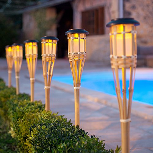 Lights4fun Lot de 6 Torches Solaires en Bambou avec LED Ambre – Lampes Solaires Décoratives pour Jardin, Terrasse ou Extérieur éclairage extérieure