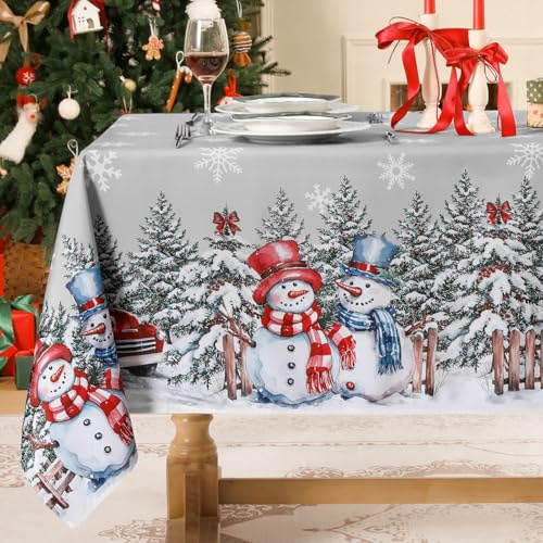 Softalker Tischdecke abwaschbar Weihnachten Grau 140x240 cm,Wasserabweisend | Weihnachtstischdecke mit weißem Schneemann, Schneeflocken und rotem Truck,Deko für Silvester,Festliche,Christmas table cloth