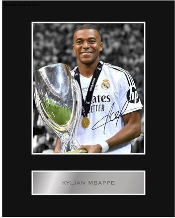 Generic Kylian Mbappe RM Photo pré-imprimée signée et encadrée #11 avec autographe imprimé 25,4 x 20,3 cm