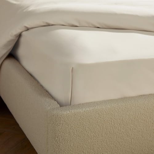 Silentnight Brushed Cotton Bed Linen - Soft Velvety Touch 100 Percent Cotton - Cosy Warmth Feel for Colder Nights - Breathable Lightly Brushed Hypoallergenic (Almond, Single, Fitted Sheet)