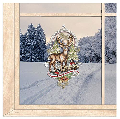 atelier alles-Spitze Zauberhaftes Fensterbild Rentier im Winterwald | Hochwertige Weihnachts-Fensterdekoration aus bunter Luft-Spitze | Wiederverwendbar | BxH 19 x 28 cm