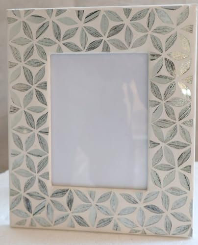Marblechic Porta Foto Cornice Argento e Bianca a Fiori in Mosaico di Vetro colorato cm 30x25