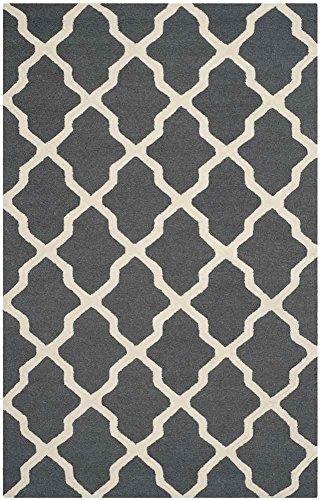 SAFAVIEH Geometrisch Teppich für Wohnzimmer, Esszimmer, Schlafzimmer - Cambridge Collection, Kurzer Flor, Dunkelgrau und Elfenbein, 91 X 152 cm