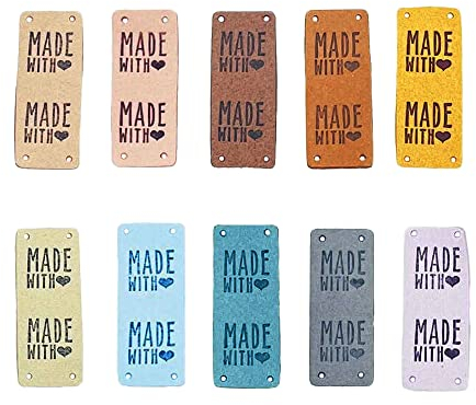 Csirnto PU Leder Label zum Annähen - 50 Stück Handmade Etiketten Tags Mit Löchern - Geprägte Verschönerung für Kleidung, Tasche, Jeans, Schuhe, Hut, Stricken, DIY Deko - 10 Farben