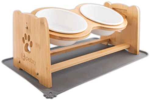 Petzy Premium Hundenapf Keramik oder Katzennapf, 700 ml pro Napf | Höhenverstellbar, Perfekter Futternapf für Hund und Katze | Näpfe mit Futterstation aus Bambus + rutschfeste Napfunterlage
