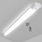 LEOEU Feuchtraumleuchte LED mit Bewegungsmelder 90CM, 30W 3300LM LED Röhre, IP65 Wasserdicht Kellerleuchte, Deckenlampe mit Bewegungsmelder für Büro Flur Treppe Garage Abstellraum, 4000K