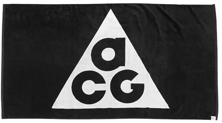 Nike Towel ACG Handtuch in der Farbe Black/Summit White, aus 100% Baumwolle, Größe ca. 80x146 cm, N.100.8820.012.OS