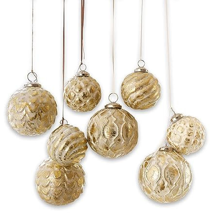 Loberon Weihnachtsschmuck 8er Set Imogen, 2 Größen & 4 Prägungen, Shabby-Chic-Finish, raue Pulverbeschichtung, Christbaumschmuck, Weihnachtsdeko, Messing, Glas, Gold