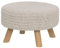BAKAJI Pouf Niedriger Hocker Beine Füße aus Holz Fußstütze Gepolsterter Stoff Makramee Gestrickt Taupe Durchmesser 50 cm Für Schlafzimmer Wohnzimmer, 281431