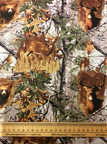 Realtree Fat Quarter Xtra Patchwork-Stoff aus Baumwolle, Bären, Hirsch, Grün