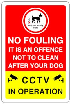 Cartel de plástico rígido de 1,2 mm para uso en interiores y exteriores (600 mm x 400 mm), distancia de visión dentro de 20 m, con texto en inglés No fouling it is an offence not to clean after your