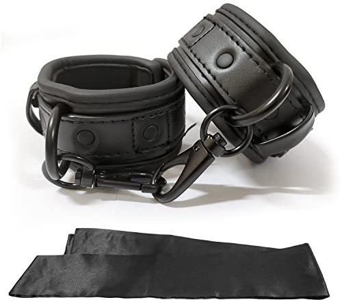 SURUS EQUIPMENT Manette Regolabili in Ecopelle per Coppie, Accessorio Elegante per Intimità e Complicità, Morbide, Resistenti e Sicure, Ideali per Esperienze Sensoriali a Due, Giochi Erotici