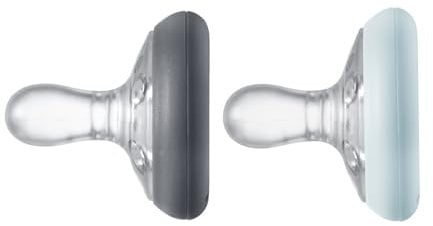 Tommee Tippee Breast-Like Soother, Skin-Like Texture, Symmetrical Orthodontic Design, BPA-Free, 0-6m, Pack of 2 Dummies