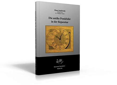 Die antike Pendeluhr in der Reparatur
