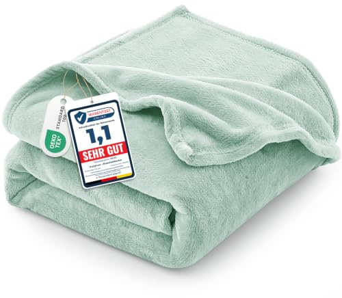 CozyLux Kuscheldecke Flauschig Decke 230x270 cm Salbeigrün | OEKO-TEX 100, 260 g/m² XXL Große Flanell Sofa Decke für Frauen, Geschenke zum Geburtstag für Mama, warme Deko für das Zuhause