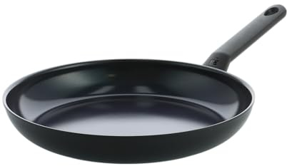 BK Blue Label Induction Keramik-Antihaftbratpfanne Ø 28 cm, PFAS-frei, Induktionspfanne, Backofenfest bis 160 °C, Spülmaschinenfest, Schnell erhitzbar, Kühle Griffe, Schwarz