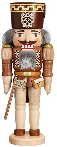 Rudolphs Schatzkiste Nussknacker Bergmann mit Erzstab Natur/braun Höhe 40cm NEU Weihnachten Seiffen Nutcracker Nüsse Erzgebirge Winter Dekoration Holzkunst Holz Weihnachtsmann Christmas Walnuss