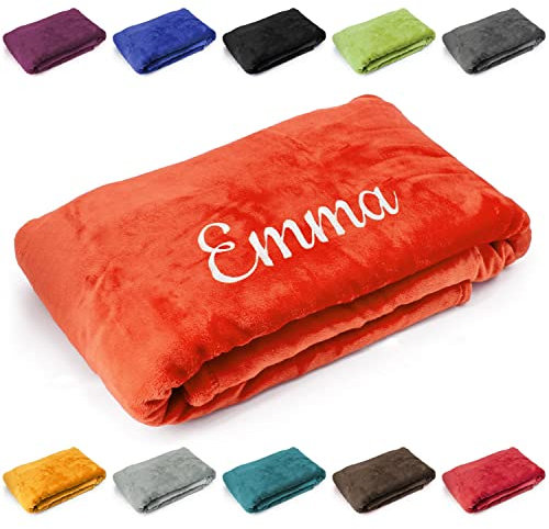 Deitert Kuscheldecke mit Namen oder Wunschtext Bestickt, 200cm x 150cm, extra weiche und gemütliche Sofadecke/Wohndecke, hochwertiges Fleece, personalisiertes Geschenk (Orange)