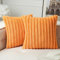 MIULEE Plüsch Samt Kissenbezug Kissenbezüge Kunstpelz weich Moderne Sofakissen Dekokissen Glatter Reißverschluss Waschbar Deko Kissenhülle für Wohnzimmer Schlafzimmer Sofa 2er Set 45x45 cm Orange