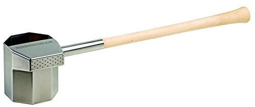 SAUNAGUT Regenkelle® klein 330 ml mit Griff aus Ahorn