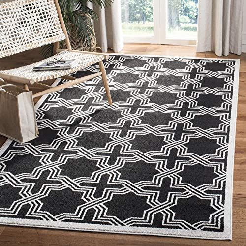 SAFAVIEH Amherst Collection Accent Rug - 4' x 6', Anthracite & Ivory, Geometric Design, Non-Shedding & Easy Care, Ideal for High Traffic Areas in Entryway, Living Room, Bedroom (AMT413G)