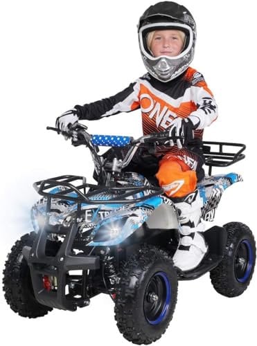 Actionbikes Motors Kinder Quad Elektro ATV Torino | 𝟑𝟔 Volt 𝟭𝟬𝟬𝟬 Watt Motor bis 𝟐𝟓 km/h - Kinderquad - Pocket Quad - Safety Touch Fußschalter - Miniquad - Für Kinder ab 6 Jahren (Blau Polo)