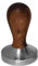 scarlet espresso | Tamper »Classic«, stilvoller Espresso-Stempel mit ergonomischem Griff aus Edelholz, für perfekten Espresso, Barista-Werkzeug (58 mm, Sandelholz - Rot)