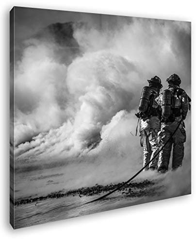 Leinwandbild Helden des Feuers – die Feuerwehr in Aktion Format: 40x40 cm Effekt: Schwarz&Weiß XXL Kunstdruck Bild auf Keilrahmen/Wandbild/Wohnzimmer Deko