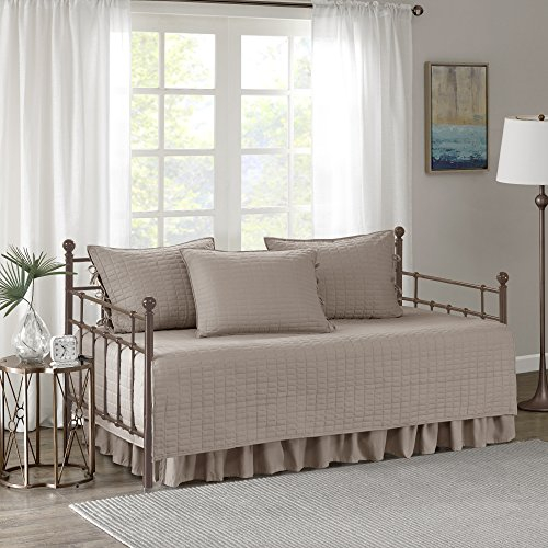 Comfort Spaces Gemütliche Ganzjahres-Bettwäsche mit Bettvolant Tagesbett-Set, Mikrofaser, Taupe, Daybed (75x39), 5