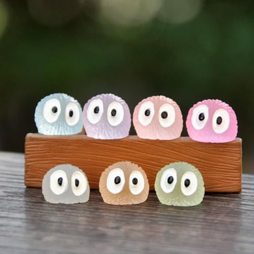 Ygapuzi 21Pcs Nette Ruß Sprites Auto Rückspiegel Zubehör Mini leuchtende Cartoon Ruß Figuren Dekoration für Autospiegel Armaturenbrett Innendekoration Auto Ornament Lustige Geschenke für alle