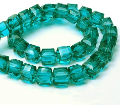 40stk Böhmische Kristallperlen 4mm, Tschechische Perlen Glasschliffperlen Glasperlen, Würfel, CZ Beads (Smaragd Grün)