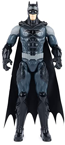 DC Comics | Batman | Personaggio Batman in Scala 30 cm con Armatura Combact Blu, Mantello, Occhiali Night Vision e 11 Punti di articolazione - Giocattoli per Bambini e Bambine dai 3 Anni