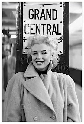 Marilyn Monroe Druck – Grand Central Station 2. März 1955 in New York City – Schwarz-Weiß-Foto-Leinwand-Poster, Wandkunst, Dekordruck, Bild, Gemälde für Wohnzimmer, Schlafzimmer, Dekoration, ungerahmt