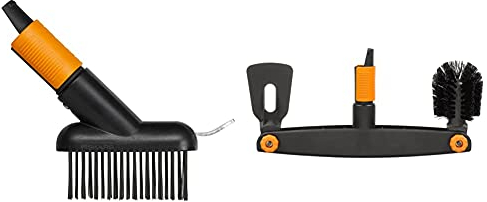 Fiskars Brosse pour Joints pour desherber, émousser sur la terrasse, L: 18,5 cm, L: 15 cm& Nettoyeur de gouttière, avec grattoir et Brosse Ajustables, Tête d'outil QuikFit, L: 4,5 cm, Noir/Orange