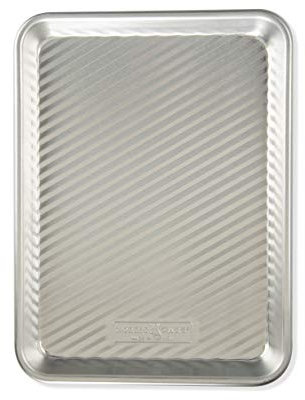 Nordic Ware 36580 Bandeja 3 en 1 para parrilla y servir, aluminio, color plateado