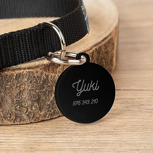 Wanapix | Chapa Redonda Personalizada Perros/Gatos/Mascotas | Placa/Etiqueta Identificativa con Nombre y Teléfono | Metacrilato Grabado | Pequeña 2ø cm - Negro