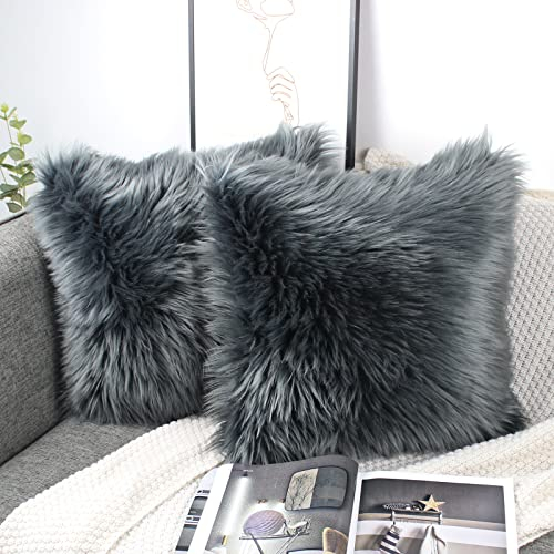 OYIMUA 2 Pcs Weicher Zierkissenbezüge Deko Kissen Schaffell Lammfell Kunstfell Langhaar Zierkissen Kissenbezug Fellimitat Sofakissen Cuddly Kissen (Anthrazit, 45 x 45 cm)