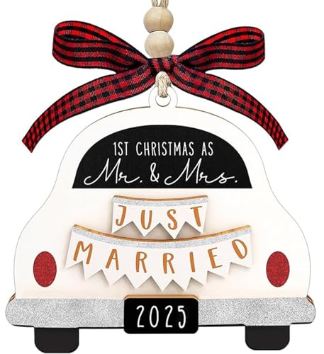 First Christmas Married Ornament 2025, Marriage Just Married Gifts Our First Christmas As Mr and Mrs, Dekoration für Brautpaare, Hochzeitsgeschenke, Brautparty, Party, Ornament (weiß)
